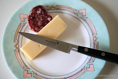 Couteau, Comté et saucisson - 11/10/2009 - (c) mirovinben